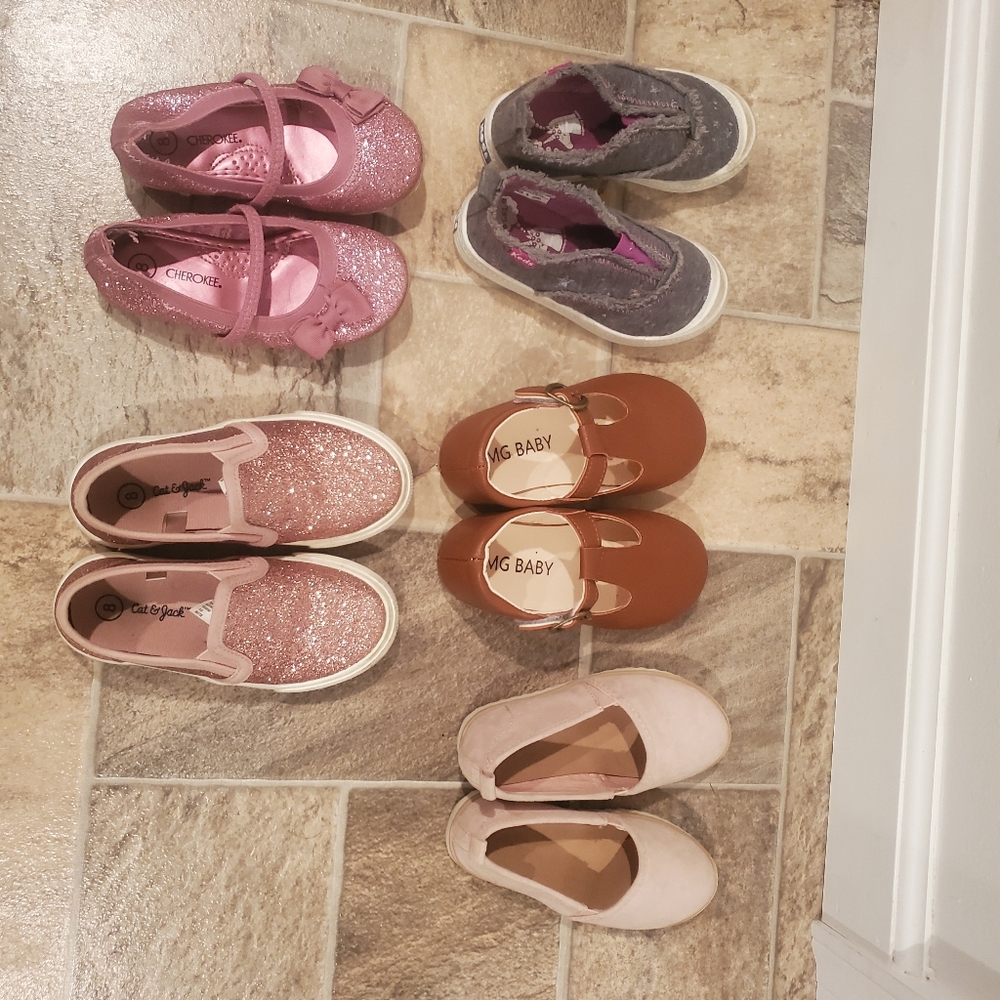 Toddler girl size 7 shoes